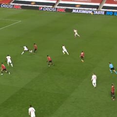 Sale en el 63' y hace esto... ¿y si este sí es el año de Rashford?