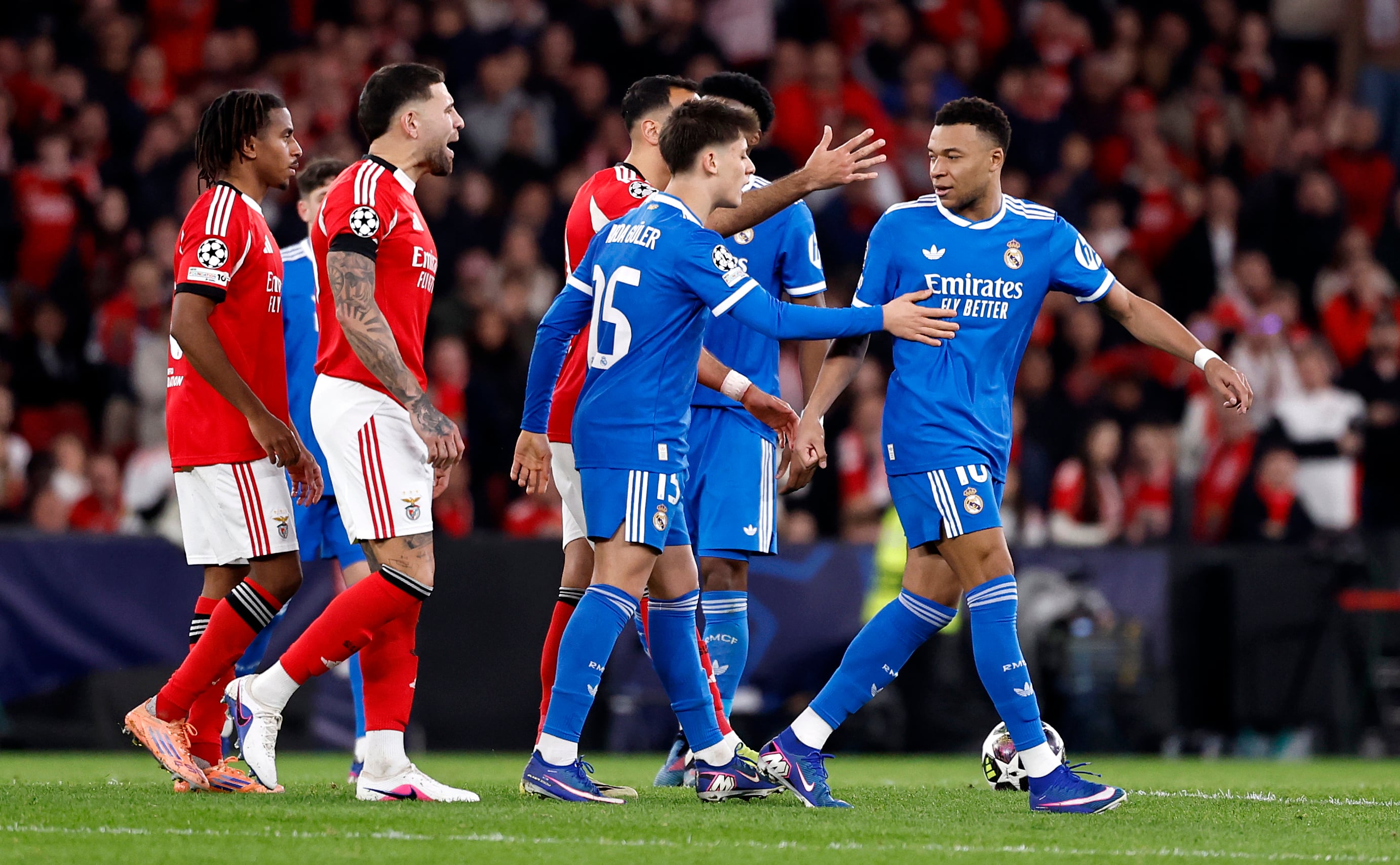 ¿Quién crees que pasará la eliminatoria: Madrid o Benfica? Debate en directo con AS: ¡Manda tu pregunta u opinión y participa!