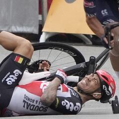 Así fue el terrible choque entre Ewan y Sagan en el embalaje