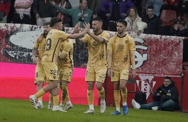 El Málaga busca delantero sin prisas ni agobios