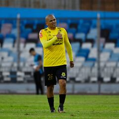 Así se despidió ‘Chupete’ Suazo en la B: ¡definición de lujo!