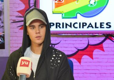 Justin Bieber se va "al baño" en mitad de una entrevista con yu y no vuelve