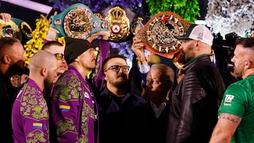 Boxing - Oleksandr Usyk v Tyson Fury - Heavyweight World Title - Weigh-in - Kingdom Arena, Riyadh, Saudi Arabia - December 20, 2024 Oleksandr Usyk and Tyson Fury face off during the weigh-in REUTERS/Hamad I Mohammed
