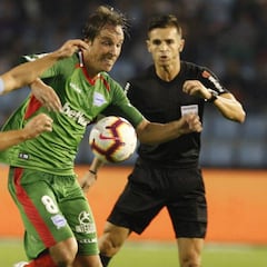 El Alavés empieza a apostar por el trivote