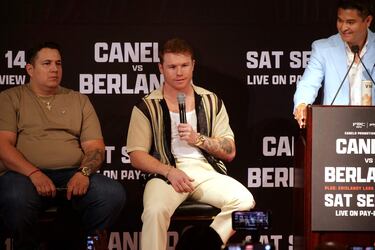 ¿Quién estará en la esquina de Canelo Álvarez en su pelea contra William Scull?
