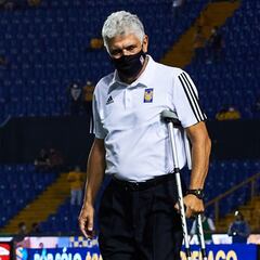 Directiva de Tigres informó a la plantilla que 'Tuca' Ferretti se irá