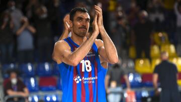 13/10/21 PARTIDO BALONCESTO BASKET
EUROLEAGUE REGULAR SEASON ROUND 03
BARCELONA - OLYMPIACOS PIREO
PIERRE ORIOLA SALUDO FIN DE PARTIDO