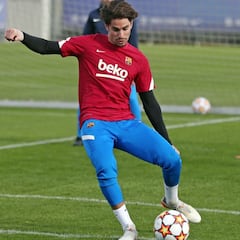 Lío por Collado: el Barça lo hace oficial y el Granada lo niega