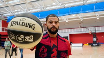 Darius Thompson en la ciudad deportiva