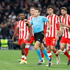 “Almería robbed at the Bernabéu”, the press reaction to Sunday’s LaLiga game