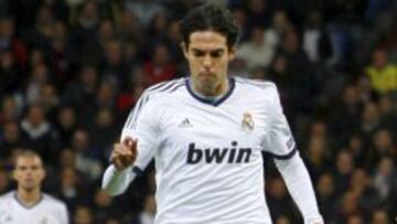Kaká regresa al once titular del Real Madrid.