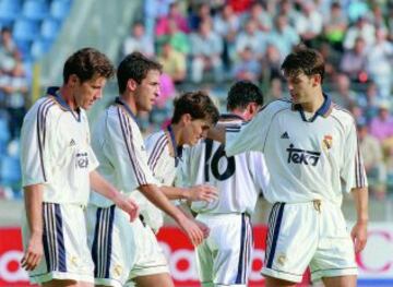 En su primera temporada, en la que fue el máximo goleador liguero del equipo con 12 tantos, llegando a sentar en el banquillo al mismísimo Davor Suker 