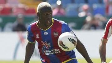 <b>PENDIENTES. </b>Juan Ignacio está pendiente de la rodilla de Koné y de la cláusula del contrato.