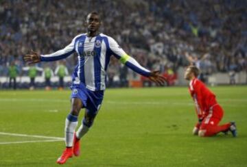 3-0. Jackson MartÍnez celebró el tercer tanto.