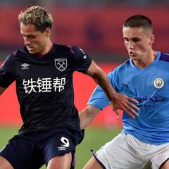 Chicharito reconoce que su salida del West Ham no depende de él