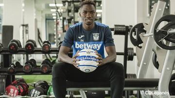 Omeruo y Óscar, presentados con el Leganés: “Es un reto”