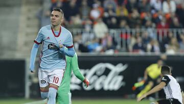 Iago Aspas celebra un gol contra el Valencia en Mestalla.