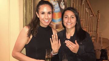 Las Seleccionadas Nacionales de México, Bianca Sierra y Stephany Mayor anunciaron su matrimonio mediante redes sociales; mantienen una relación desde 2013.