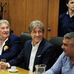 Los capitanes se reúnen y presionan a la AFA para volver a la actividad