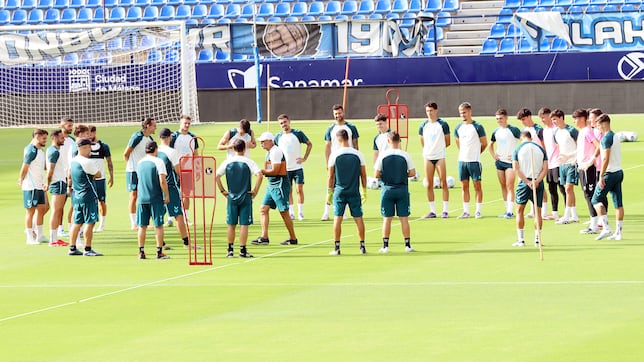 Málaga y Eibar abren la veda con calor y en plena Feria