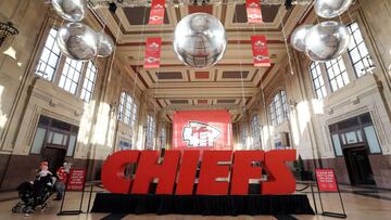 KANSAS CITY, MISSOURI - FEBRUARY 01: A general view of Kansas City Chiefs fan displays at Union Station in downtown Kansas City ahead of Super Bowl LV against the Tampa Bay Buccaneers on February 01, 2021 in Kansas City, Missouri.   Jamie Squire/Getty Ima