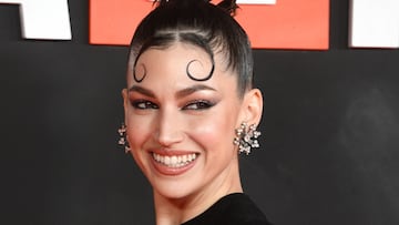 As赤 es el peinado con el que ?rsula Corber車 arras車 en la gala de 'La casa de papel'
