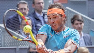 Rafa Nadal ejecuta un revés en el Mutua Madrid Open.