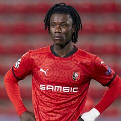 Camavinga: Rennes set lofty price tag as PSG lead race