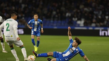 Soriano es baja por sanción en el derbi gallego.