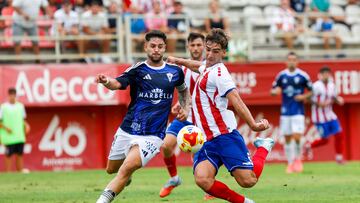 Manin en un intento de disparo en el encuentro de la jornada 2 de Primera Federación que enfrentaba al Algeciras y al Marbella en el Nuevo Mirador.