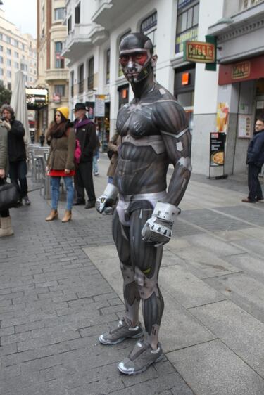 Prophet recorre el centro de Madrid para promocionar Crysis 3