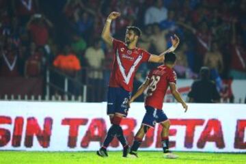 Defensa central argentino de Tiburones Rojos de Veracruz.