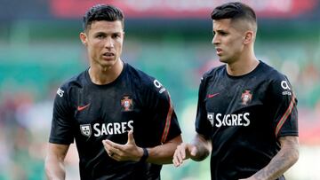 Cristiano Ronaldo y João Cancelo con la Selección de Portugal.