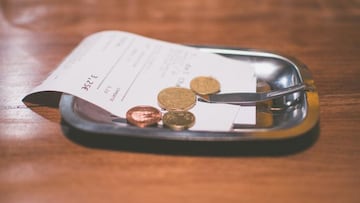 Acude a un bar y le cobran un suplemento de un euro por ser festivo: “¿Lo véis justo?"