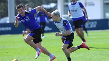 Bryan Zaragoza, en un entrenamiento de Osasuna.
