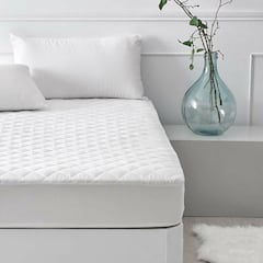 Protege tu cama con este cubrecolchón en 12 tamaños y con descuento de Pikolin