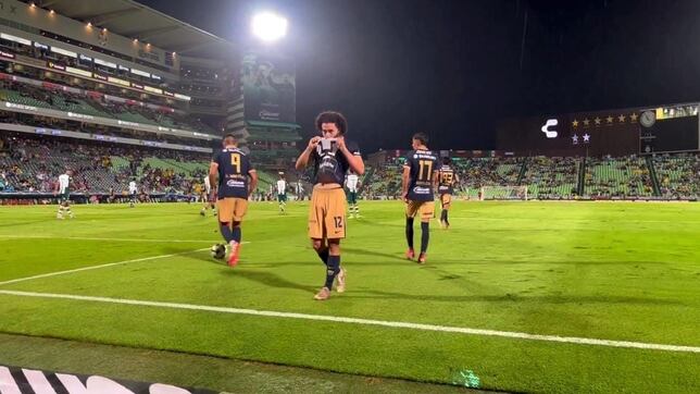 ‘Chino’ Huerta: “Nunca había besado un escudo; me siento identificado con Pumas”