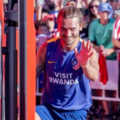 ¿Cuánto tendría que pagarle Rayados a Antoine Griezmann para ficharlo?