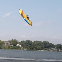 Travis Pastrana rescata un flotador retirado del mercado por peligroso