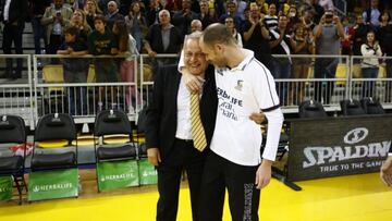 Muere repentinamente Pedro Montesdeoca ,(a la izquierda en la foto), médico del Gran Canaria