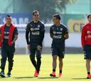 Chile libera a Claudio Bravo y regresará a Barcelona