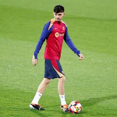 Pedri, listo para reaparecer en Riad