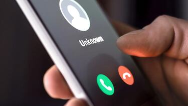 El motivo por el que no debes responder al teléfono con un “sí”