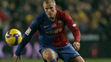 <b>PROTECCIÓN.</b> El centrocampista islandés Eidur Gudjohnsen ha solicitado para su compañero en el Barcelona Lionel Messi más protección por parte del colectivo arbitral.
