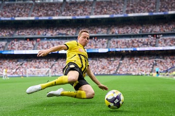 Joerg Heinrich durante el partido ben谷fico de leyendas XII Coraz車n Classic Match Real Madrid-Borussia Dortmund.