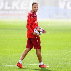 Santiago Arias cuenta las diferencias entre Bosz y Simeone