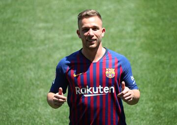 Presentación de Arthur como nuevo jugador del Fútbol Club Barcelona.