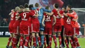La plantilla del Bayern celebra el t&iacute;tulo copero.