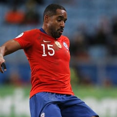 ¿Se imaginan a Beausejour de central en la Roja?