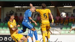 Gorka Santamaría en un partido entre el Deportivo y la Ponferradina